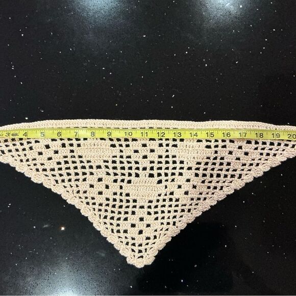 Crochet Beige Bandana - Picture 6 of 7